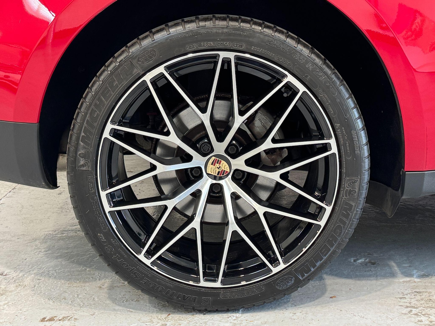 Used Porsche Macan 2020 for sale - 76071474: Photo 19