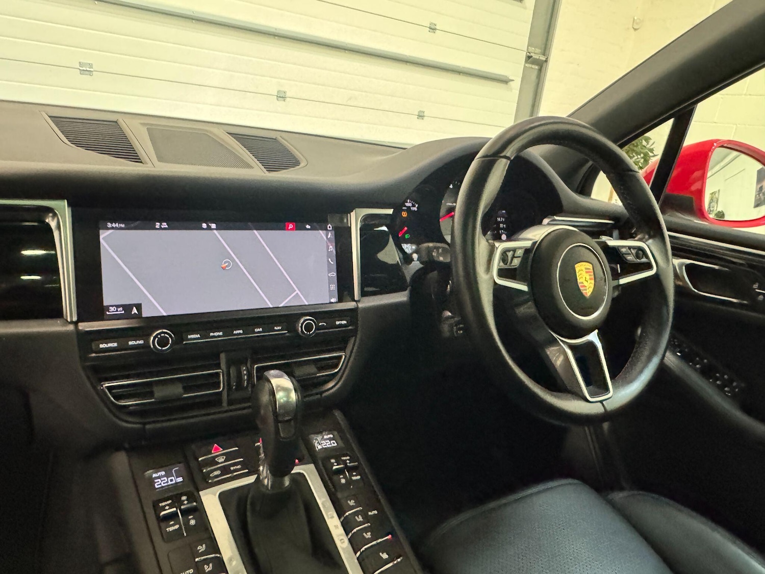 Used Porsche Macan 2020 for sale - 76071474: Photo 23