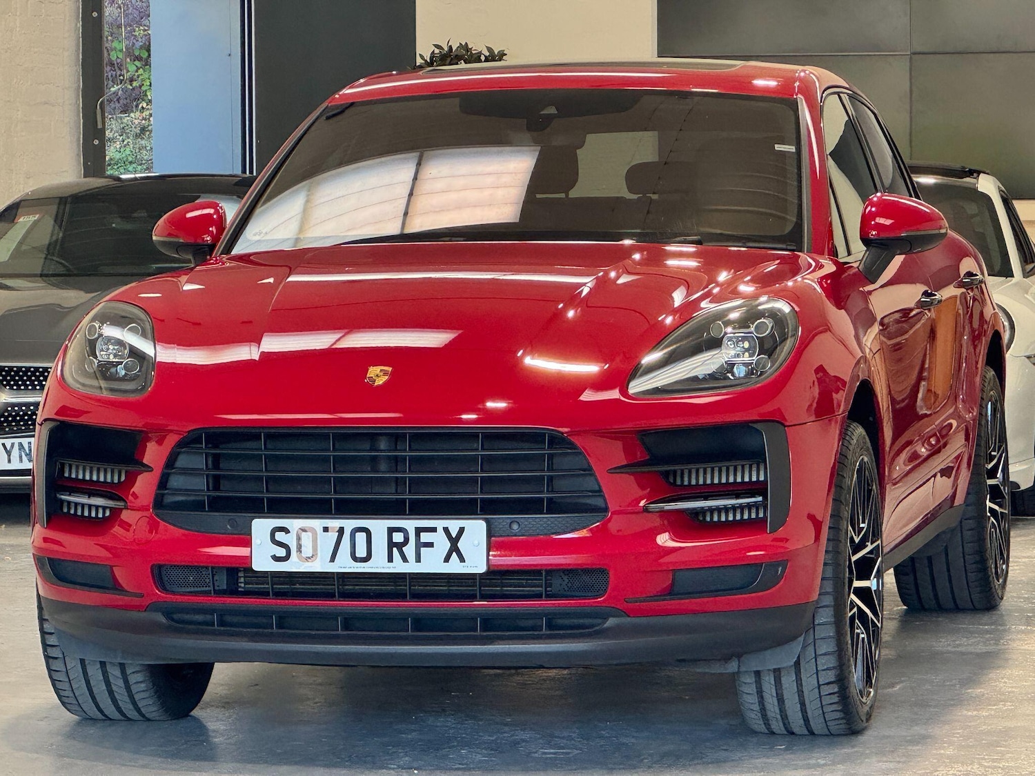 Used Porsche Macan 2020 for sale - 76071474: Photo 3