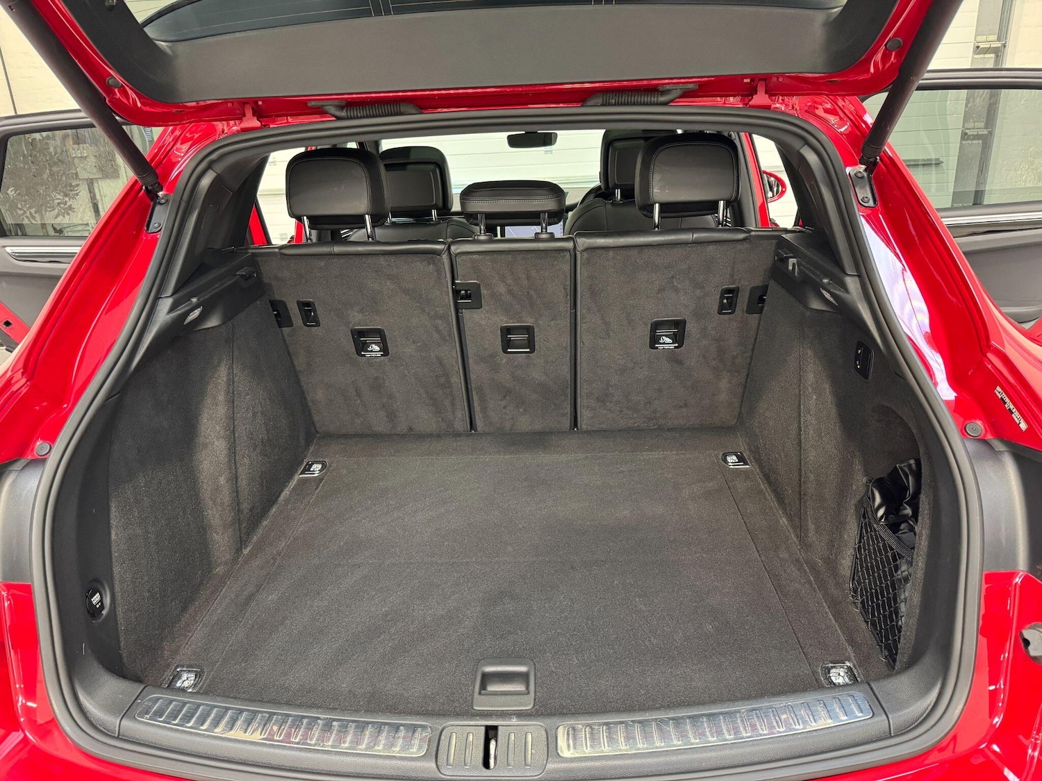 Used Porsche Macan 2020 for sale - 76071474: Photo 39