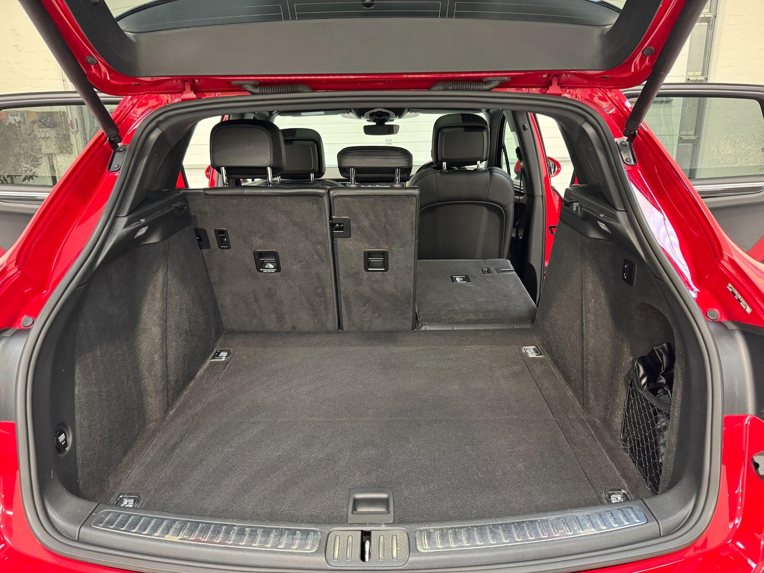 Used Porsche Macan 2020 for sale - 76071474: Photo 41