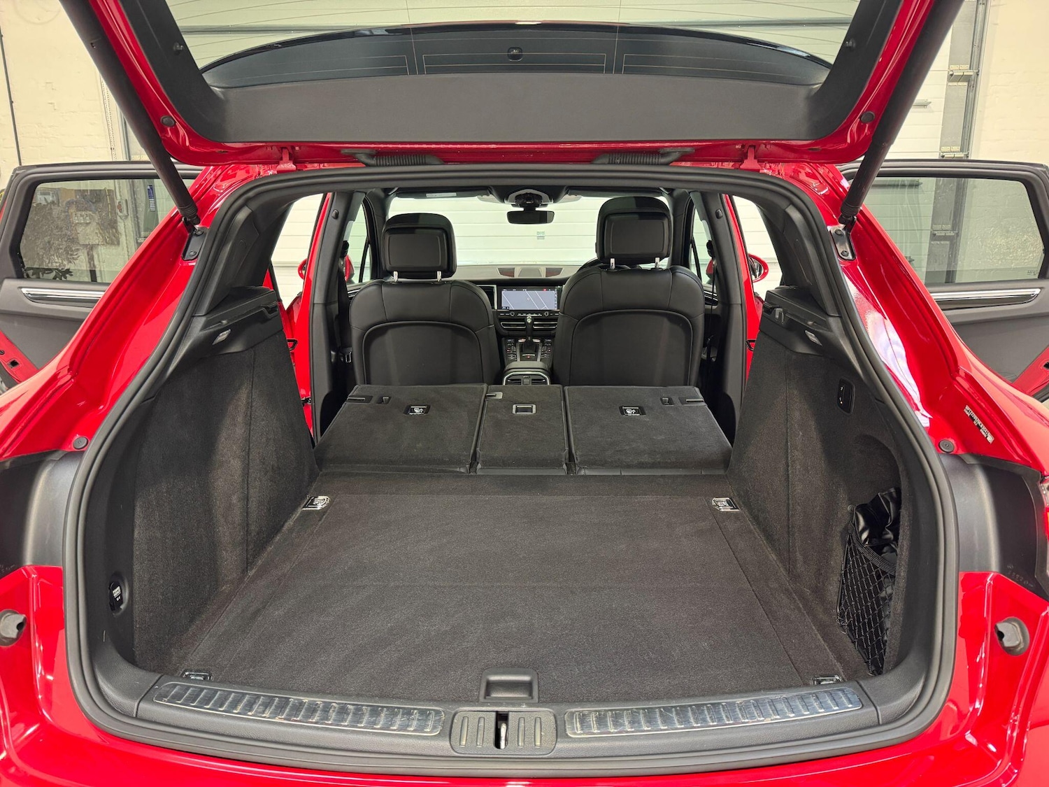 Used Porsche Macan 2020 for sale - 76071474: Photo 42