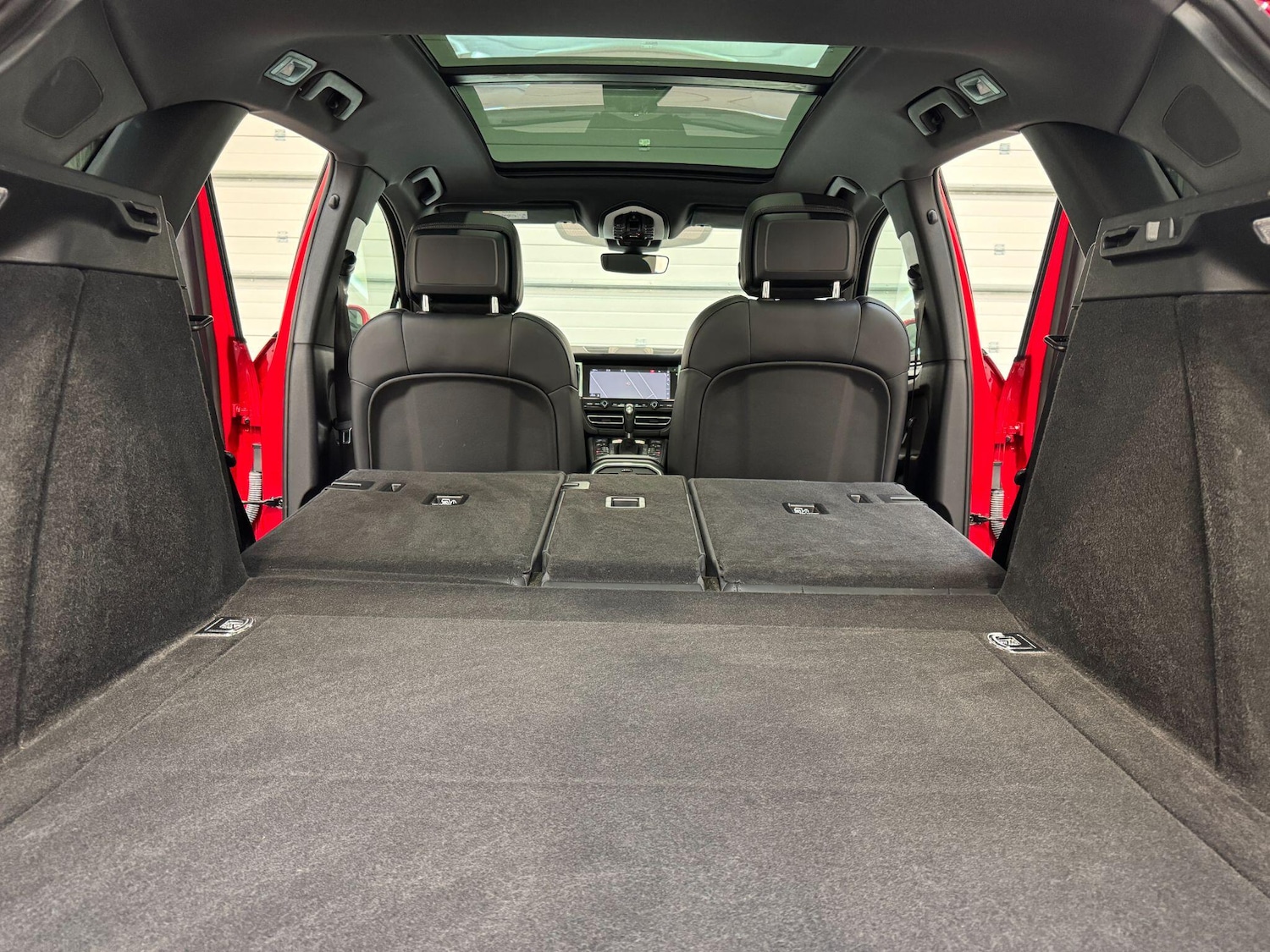 Used Porsche Macan 2020 for sale - 76071474: Photo 43