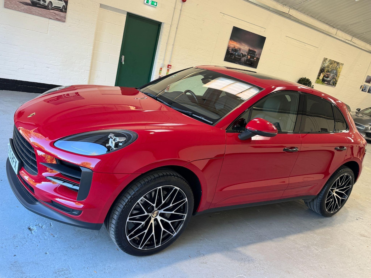 Used Porsche Macan 2020 for sale - 76071474: Photo 77