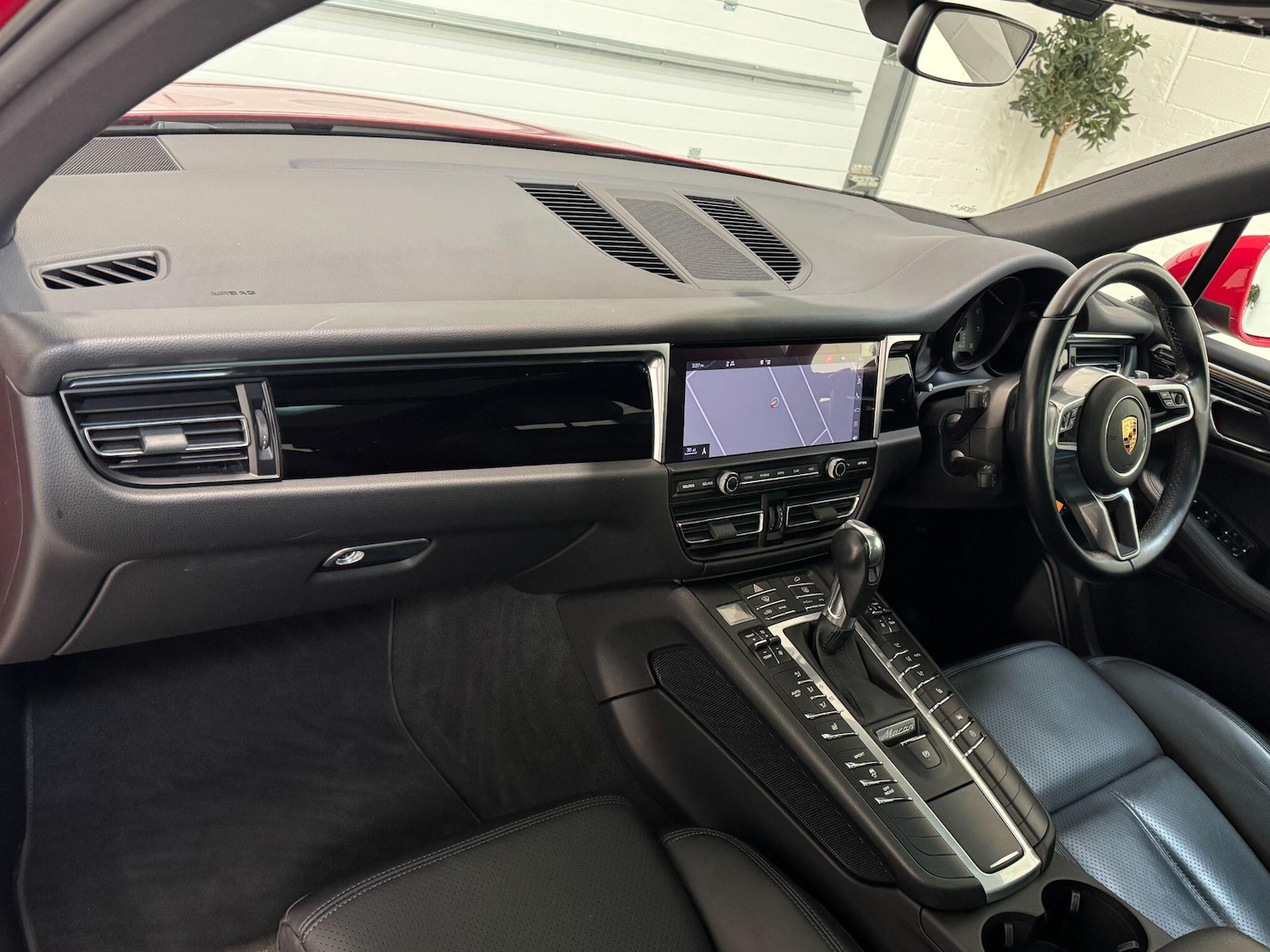 Used Porsche Macan 2020 for sale - 76071474: Photo 80