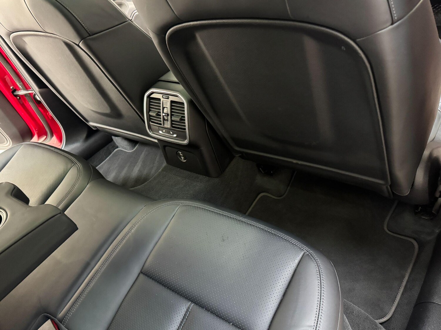 Used Porsche Macan 2020 for sale - 76071474: Photo 85