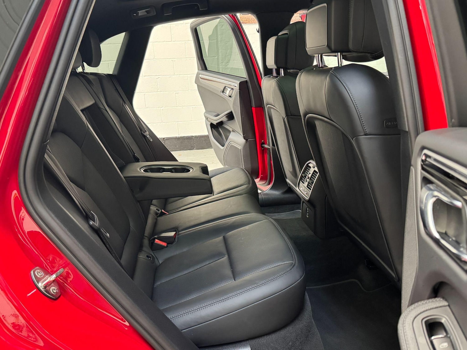 Used Porsche Macan 2020 for sale - 76071474: Photo 86