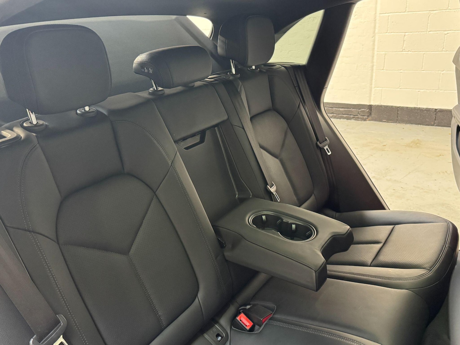 Used Porsche Macan 2020 for sale - 76071474: Photo 87