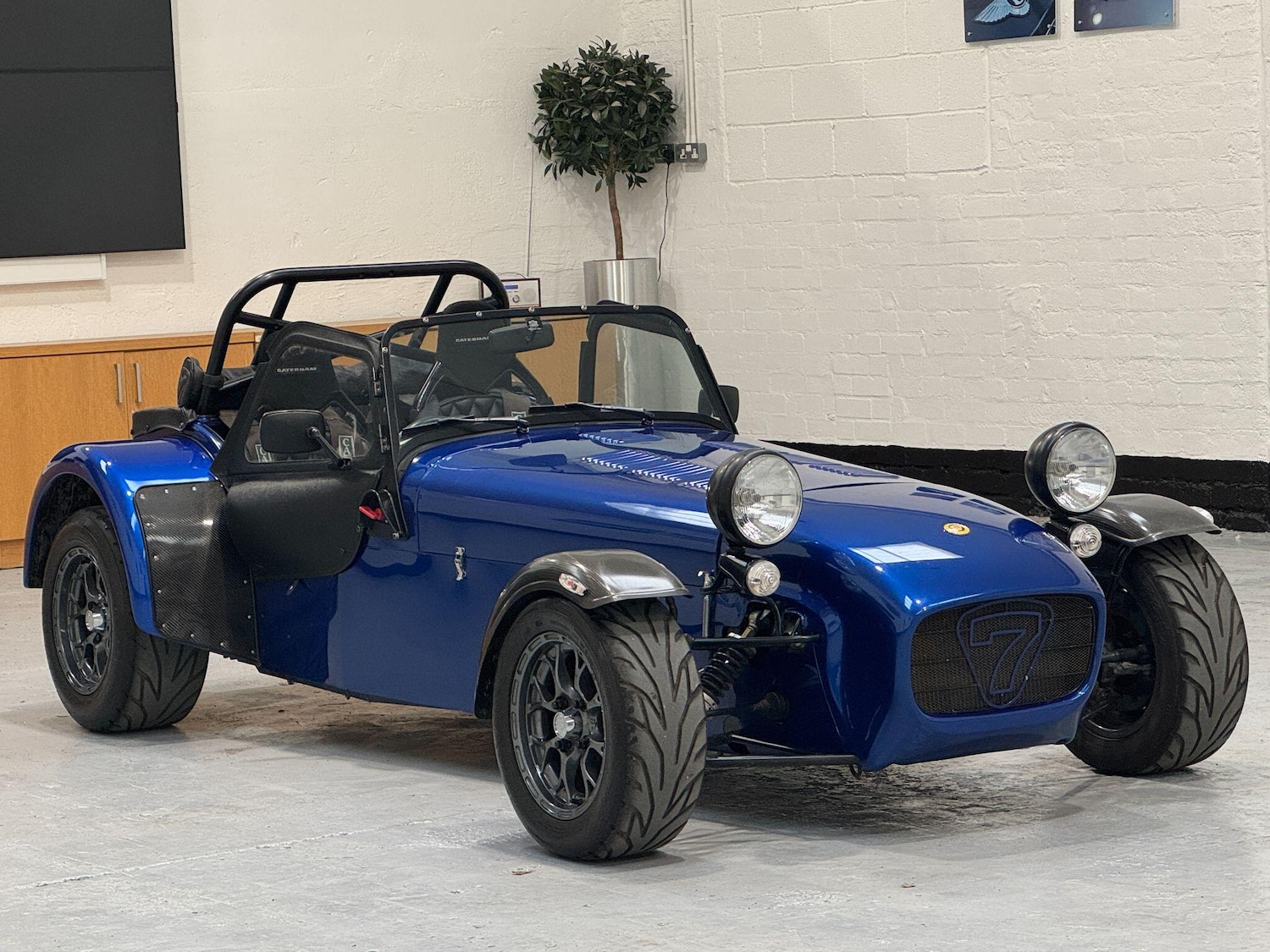Used Caterham Seven 2005 for sale - 78115546: Photo 7