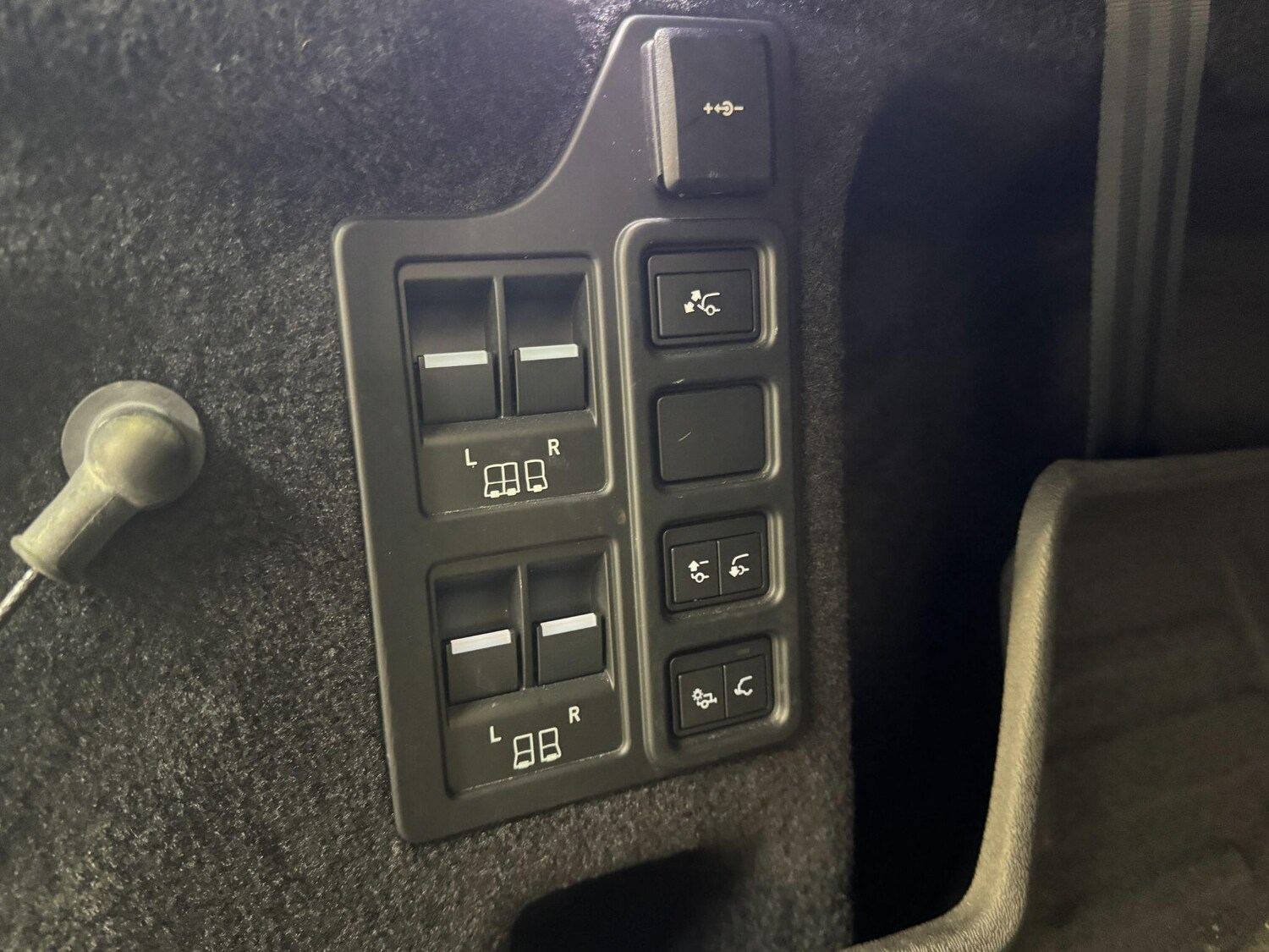 Vehicle 77