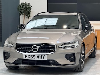 Used Volvo V60 2019 for sale - 78504342: Photo