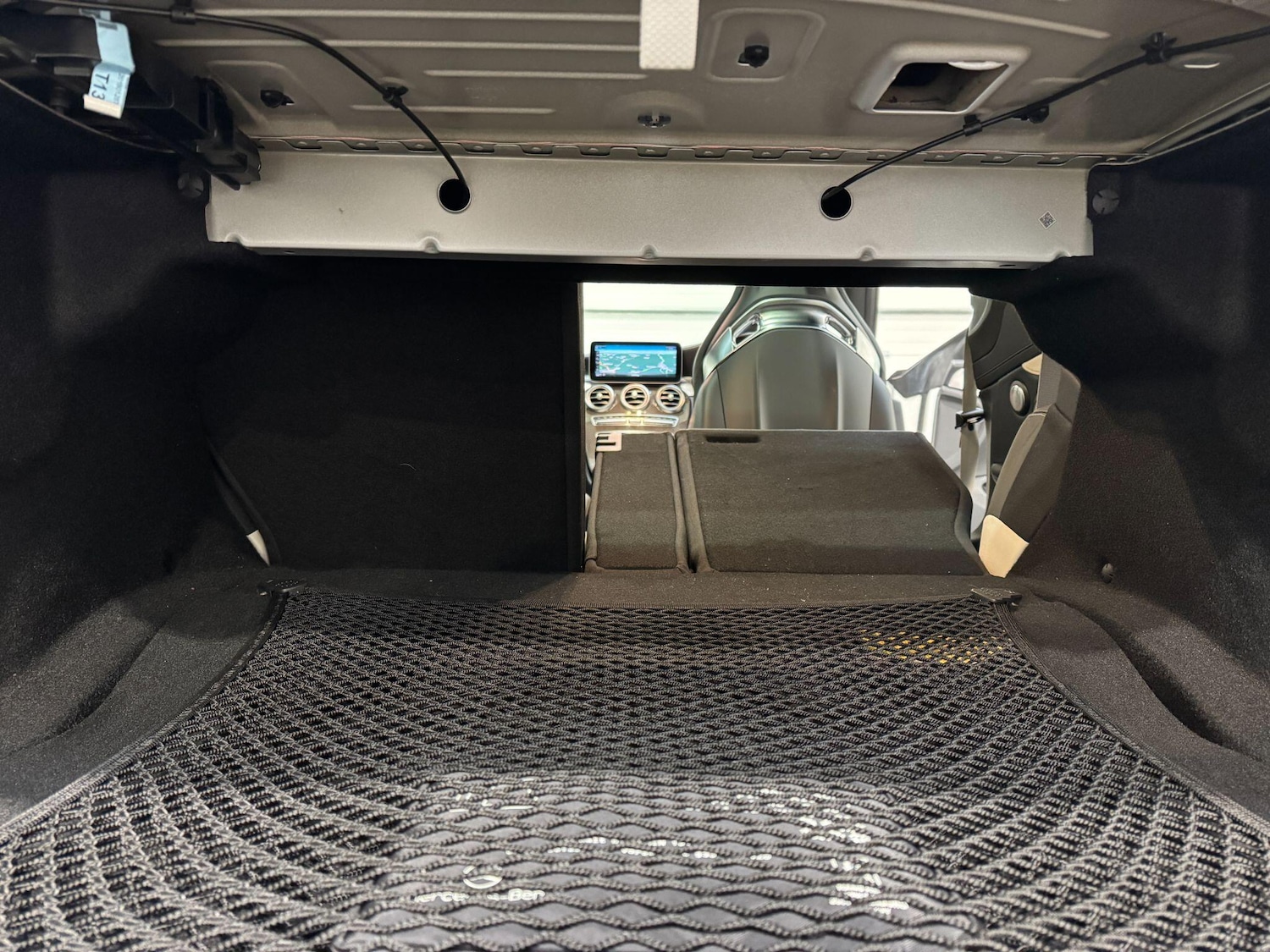 Used Mercedes-Benz C Class 2019 for sale - 77359308: Photo 69