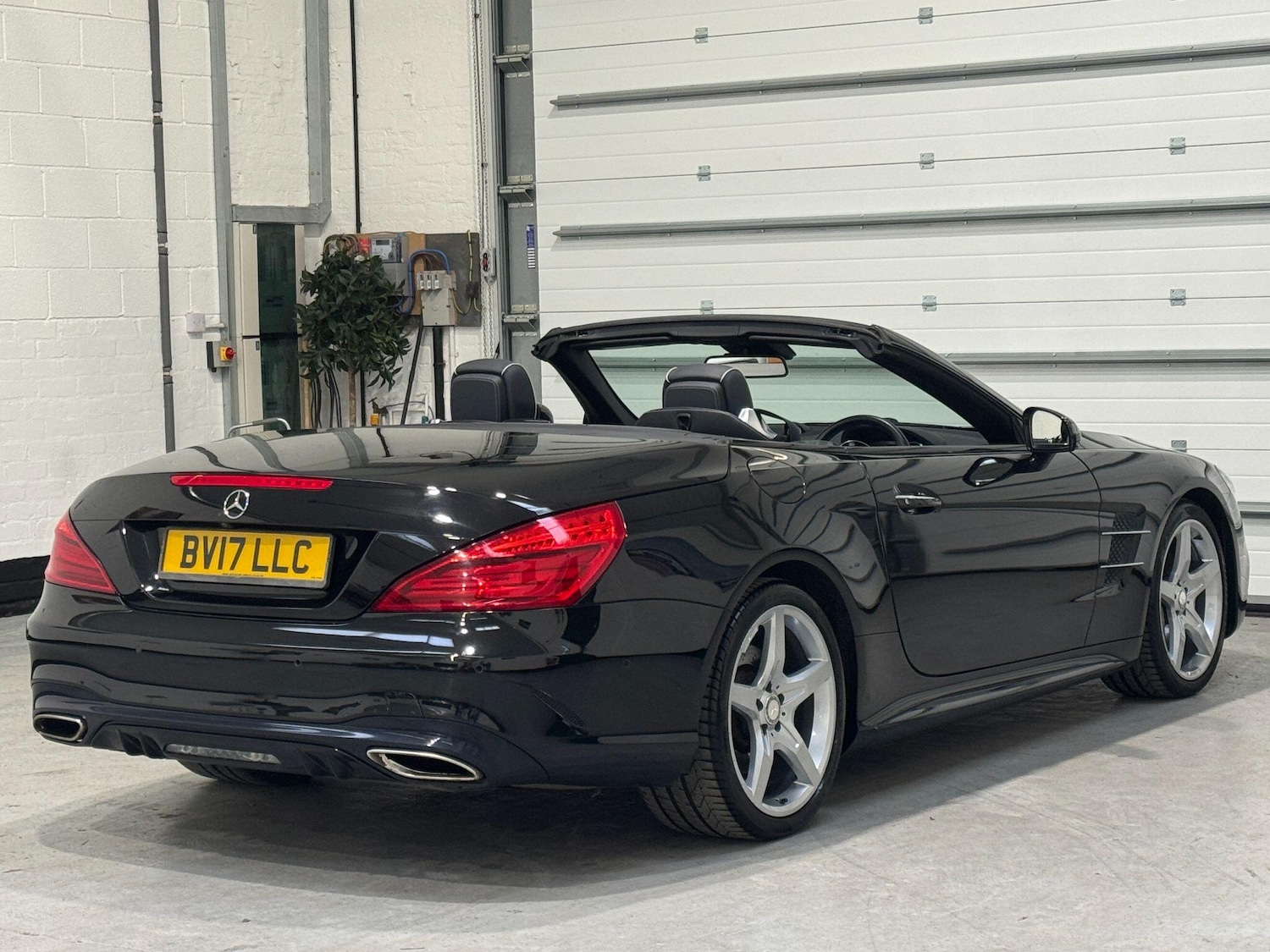 Used Mercedes-Benz SL 2017 for sale - 76715490: Photo 13