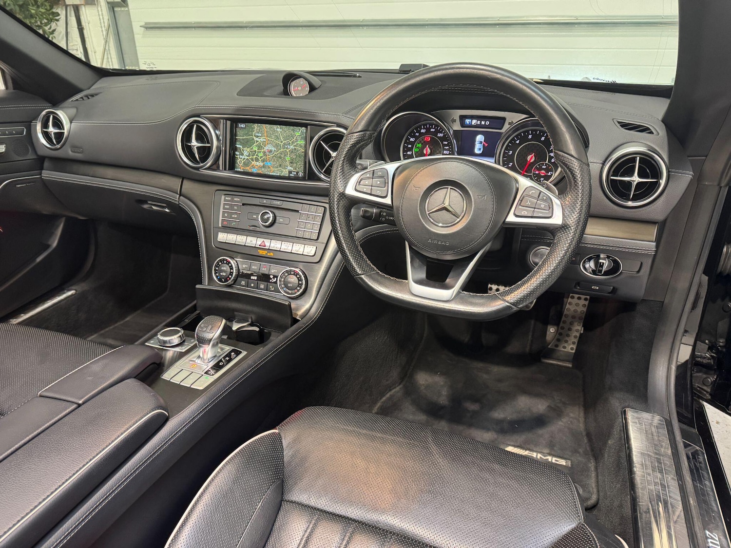 Used Mercedes-Benz SL 2017 for sale - 76715490: Photo 19