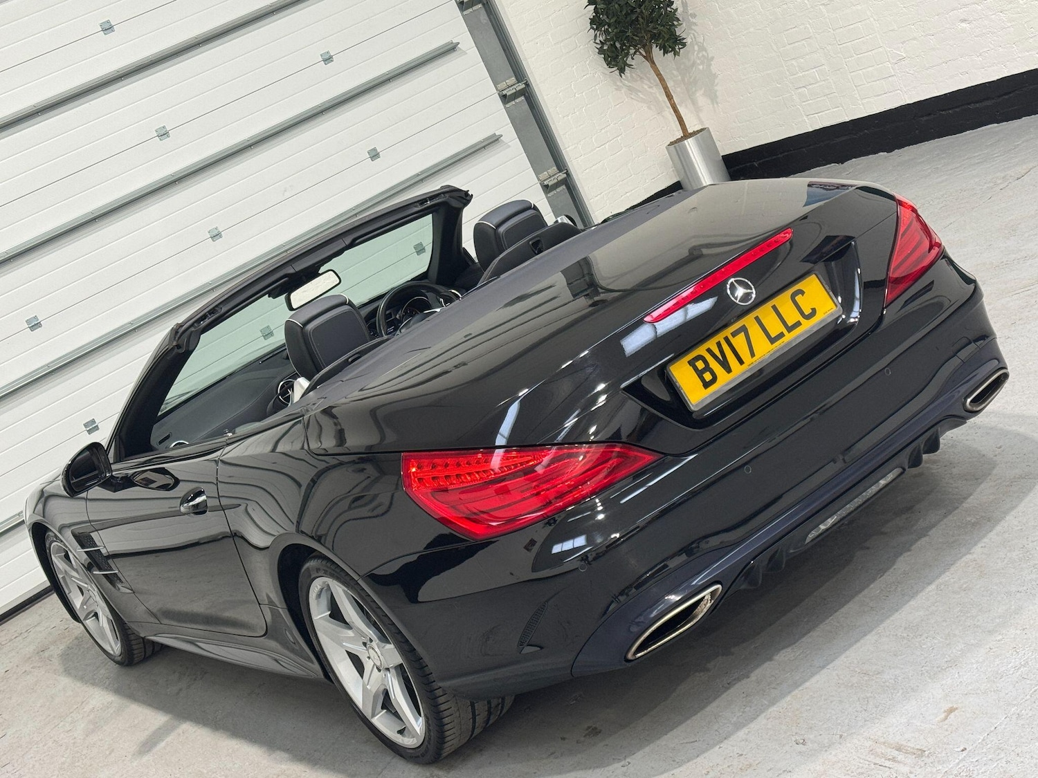 Used Mercedes-Benz SL 2017 for sale - 76715490: Photo 39