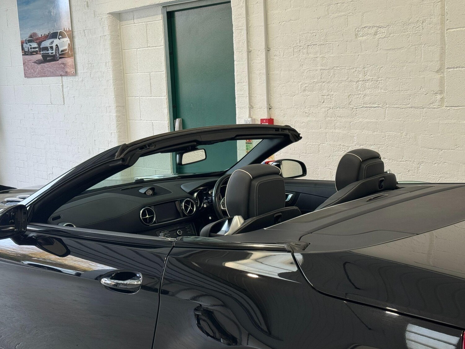 Used Mercedes-Benz SL 2017 for sale - 76715490: Photo 42