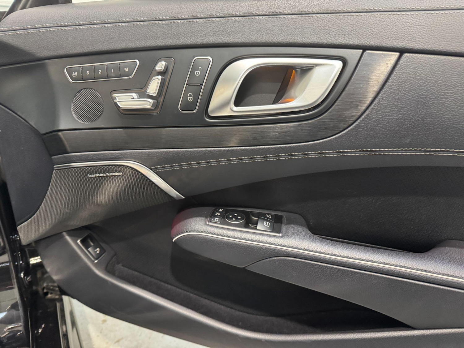 Used Mercedes-Benz SL 2017 for sale - 76715490: Photo 68