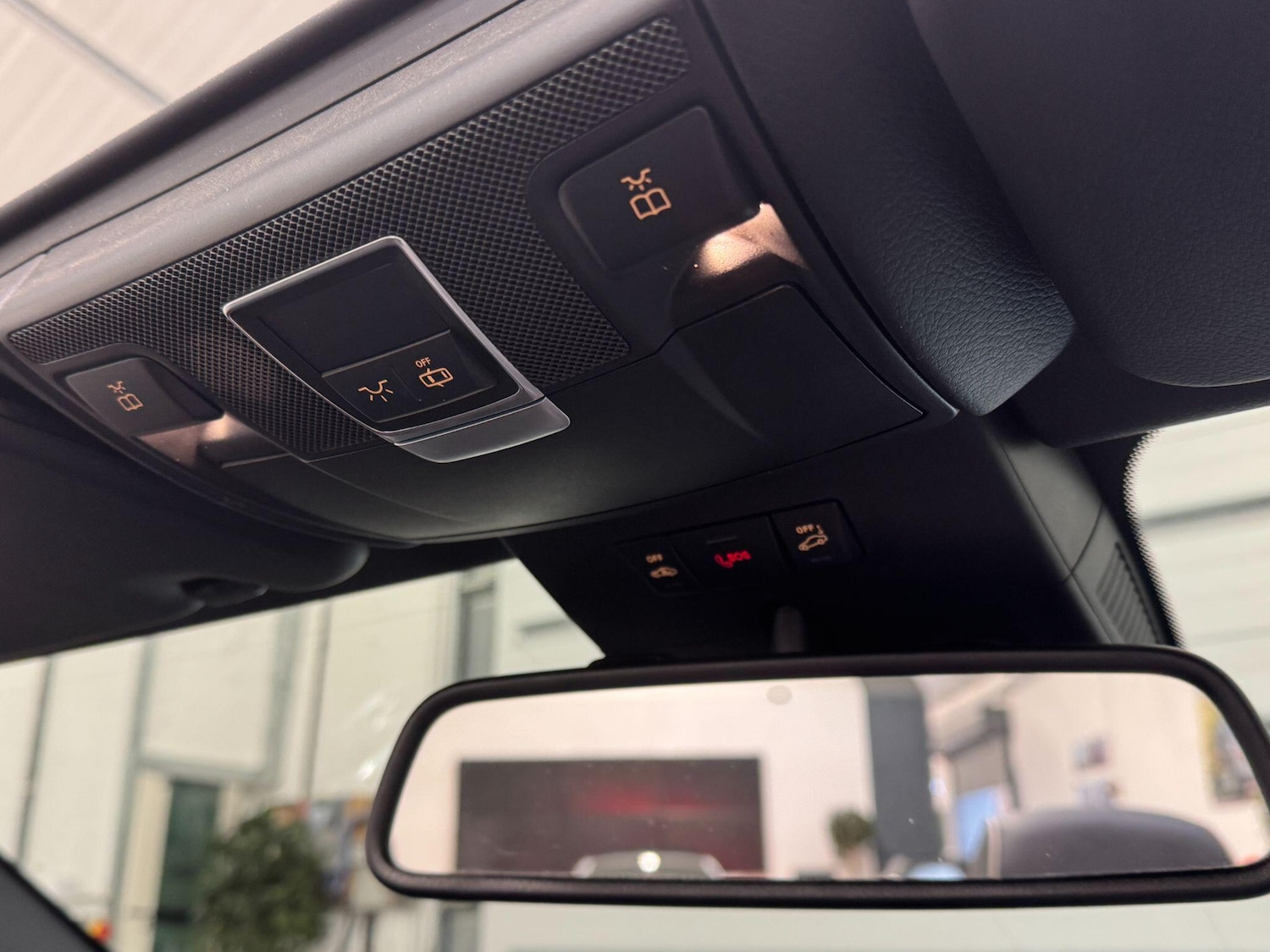 Used Mercedes-Benz SL 2017 for sale - 76715490: Photo 72