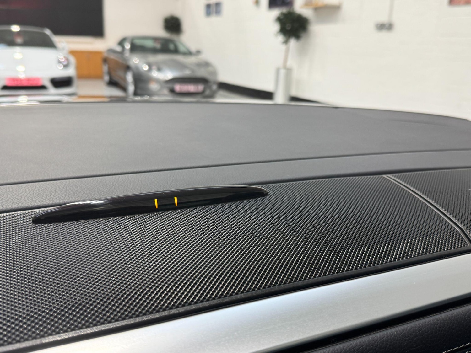 Used Mercedes-Benz SL 2017 for sale - 76715490: Photo 78