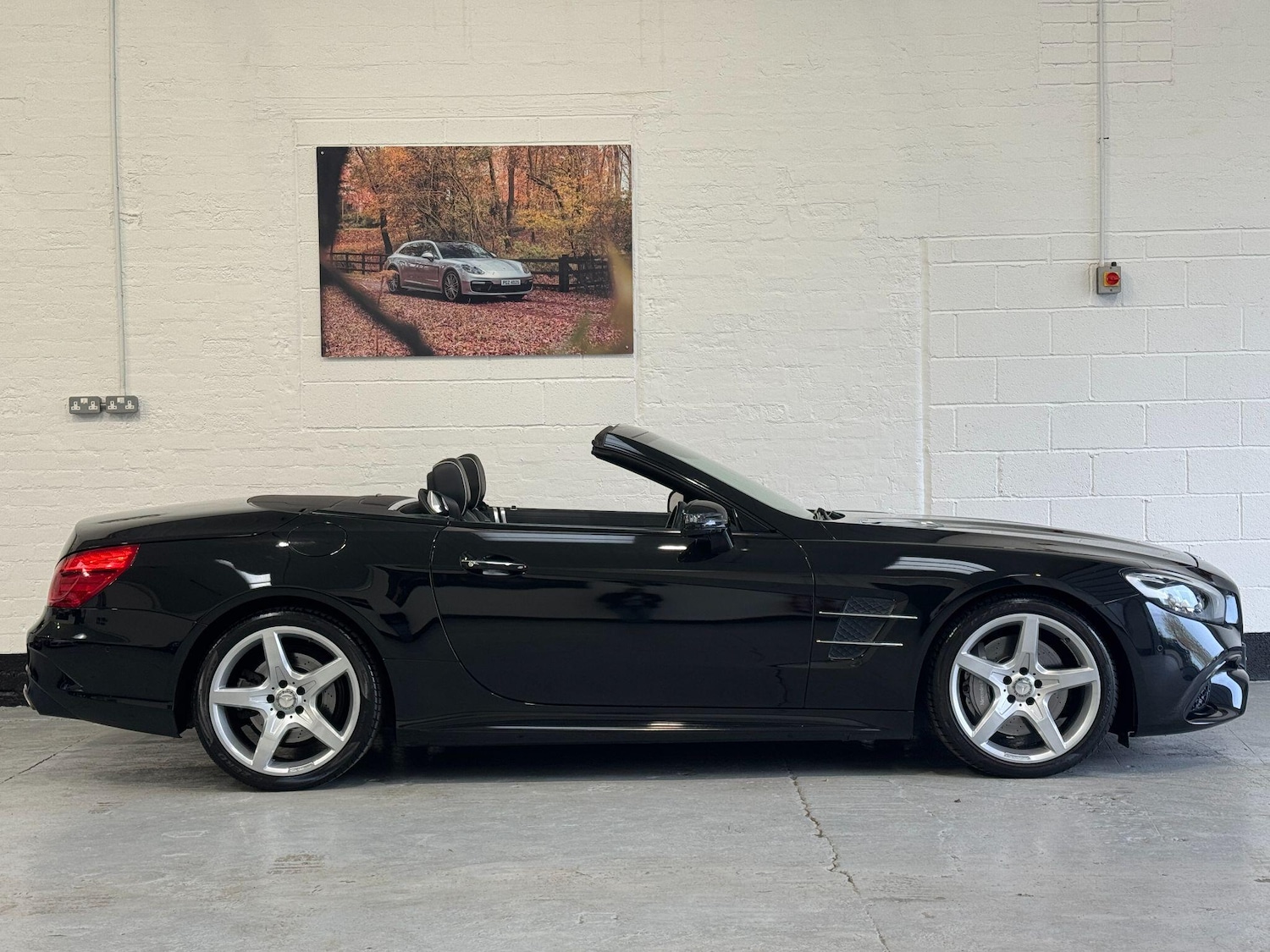 Used Mercedes-Benz SL 2017 for sale - 76715490: Photo 9