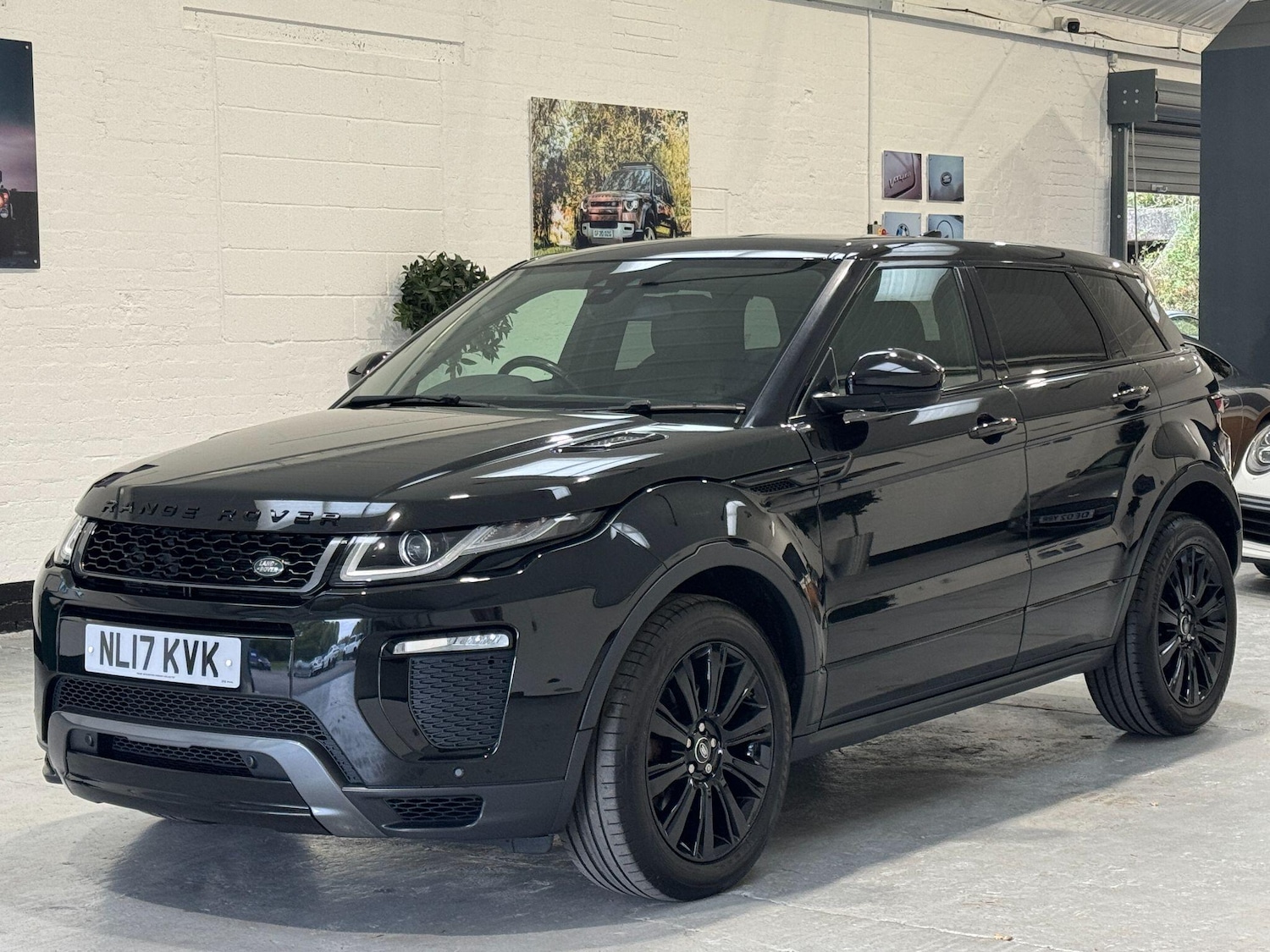Used Land Rover Range Rover Evoque 2017 for sale - 76137411: Photo 3