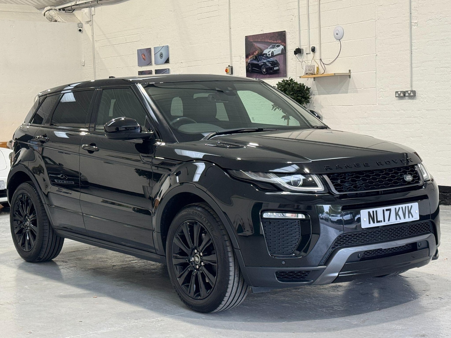 Used Land Rover Range Rover Evoque 2017 for sale - 76137411: Photo 7