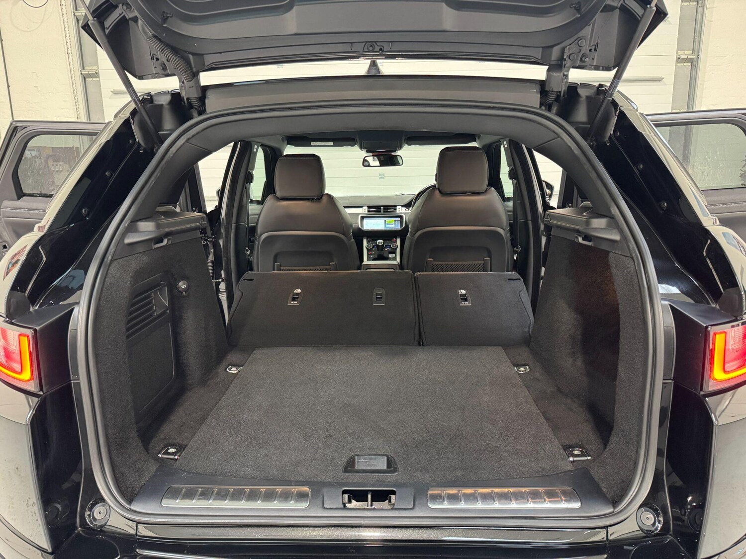 Used Land Rover Range Rover Evoque 2017 for sale - 76137411: Photo 73