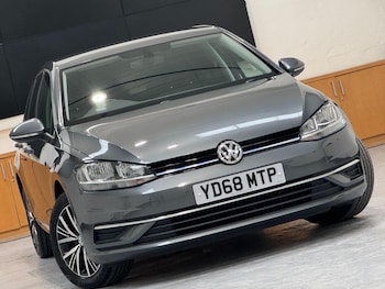 Used Volkswagen Golf 2019 for sale - 79255784: Photo