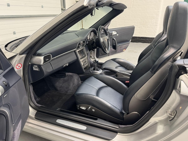 Used Porsche 911 2005 for sale - 75449147: Photo 50