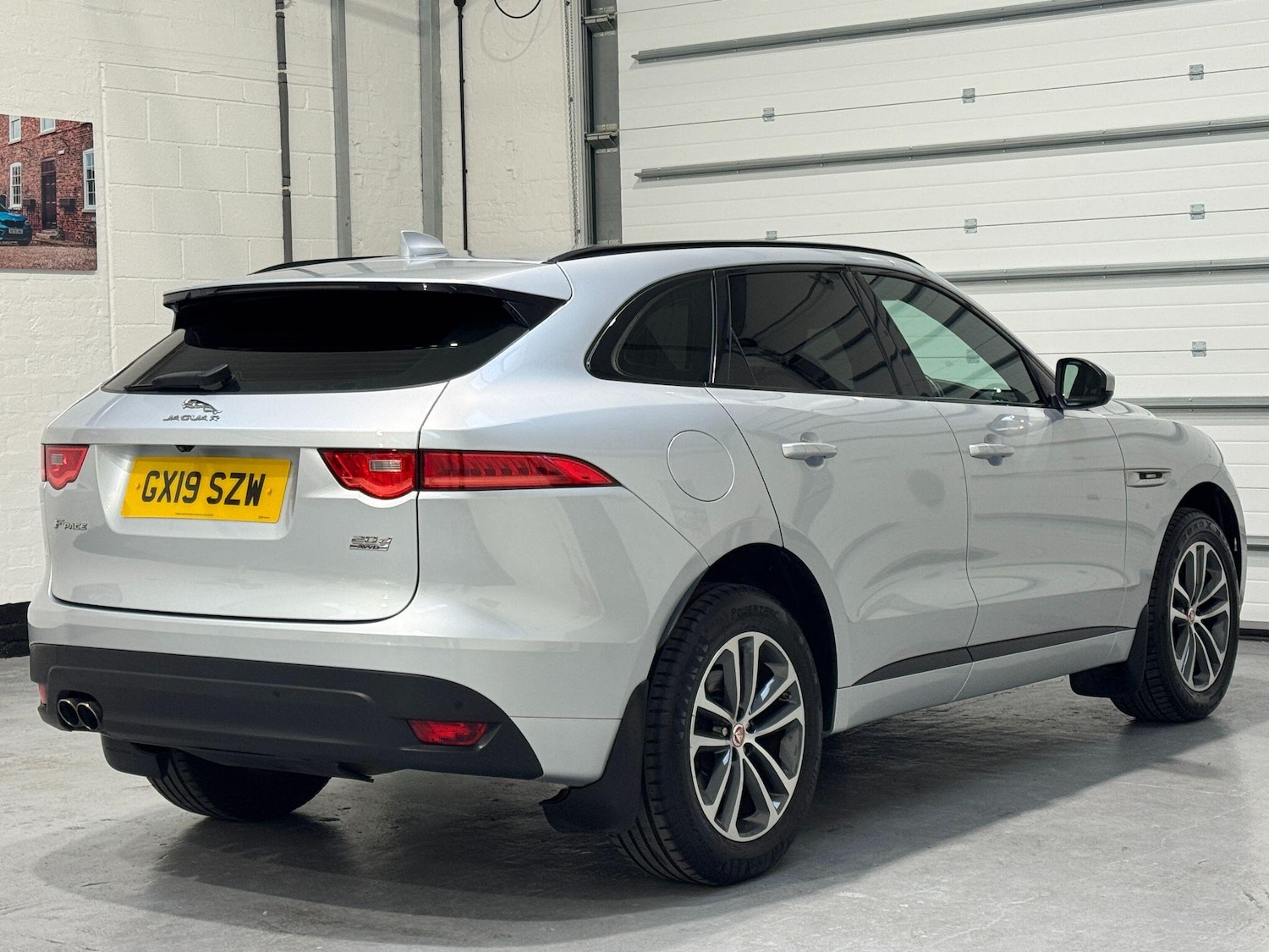 Used Jaguar F-Pace 2019 for sale - 76306536: Photo 11
