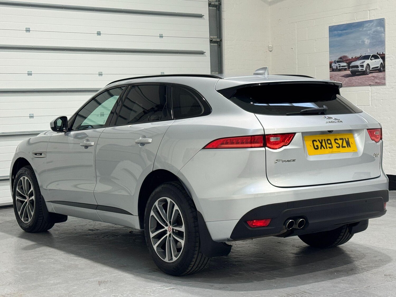 Used Jaguar F-Pace 2019 for sale - 76306536: Photo 15