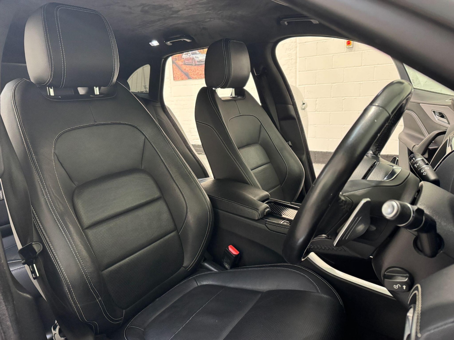 Used Jaguar F-Pace 2019 for sale - 76306536: Photo 17