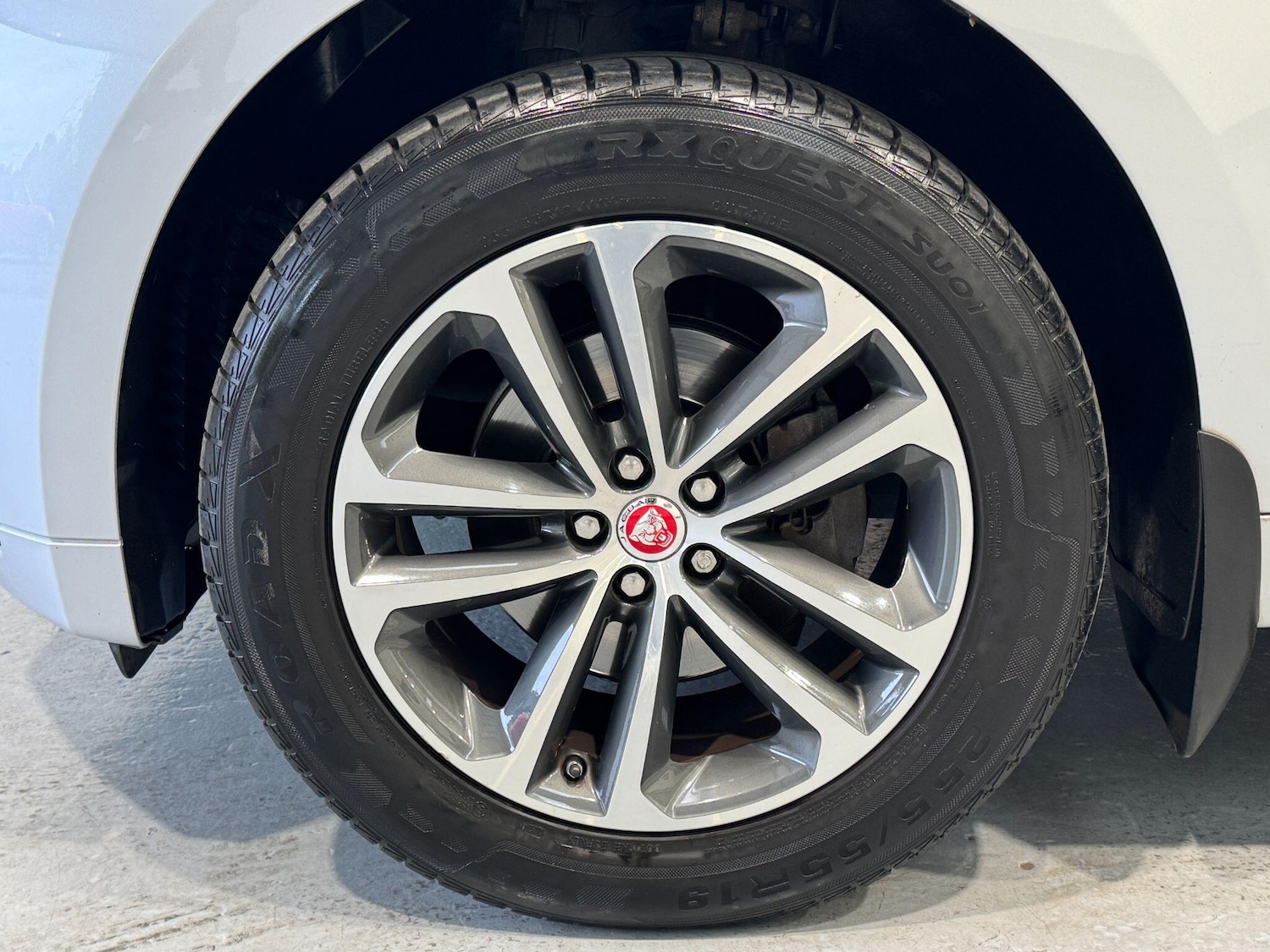 Used Jaguar F-Pace 2019 for sale - 76306536: Photo 21