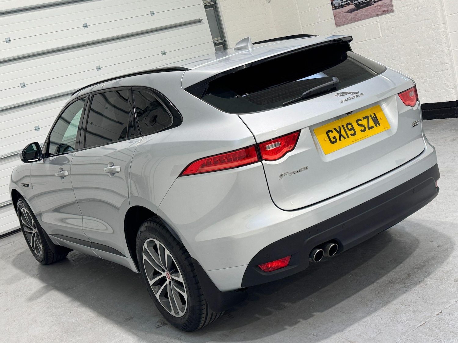 Used Jaguar F-Pace 2019 for sale - 76306536: Photo 28
