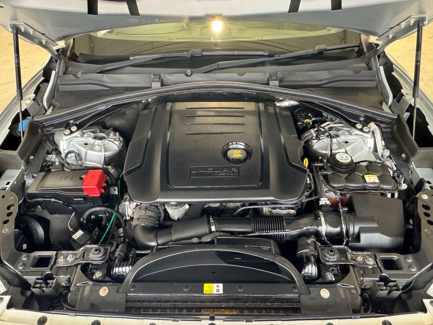 Used Jaguar F-Pace 2019 for sale - 76306536: Photo 30