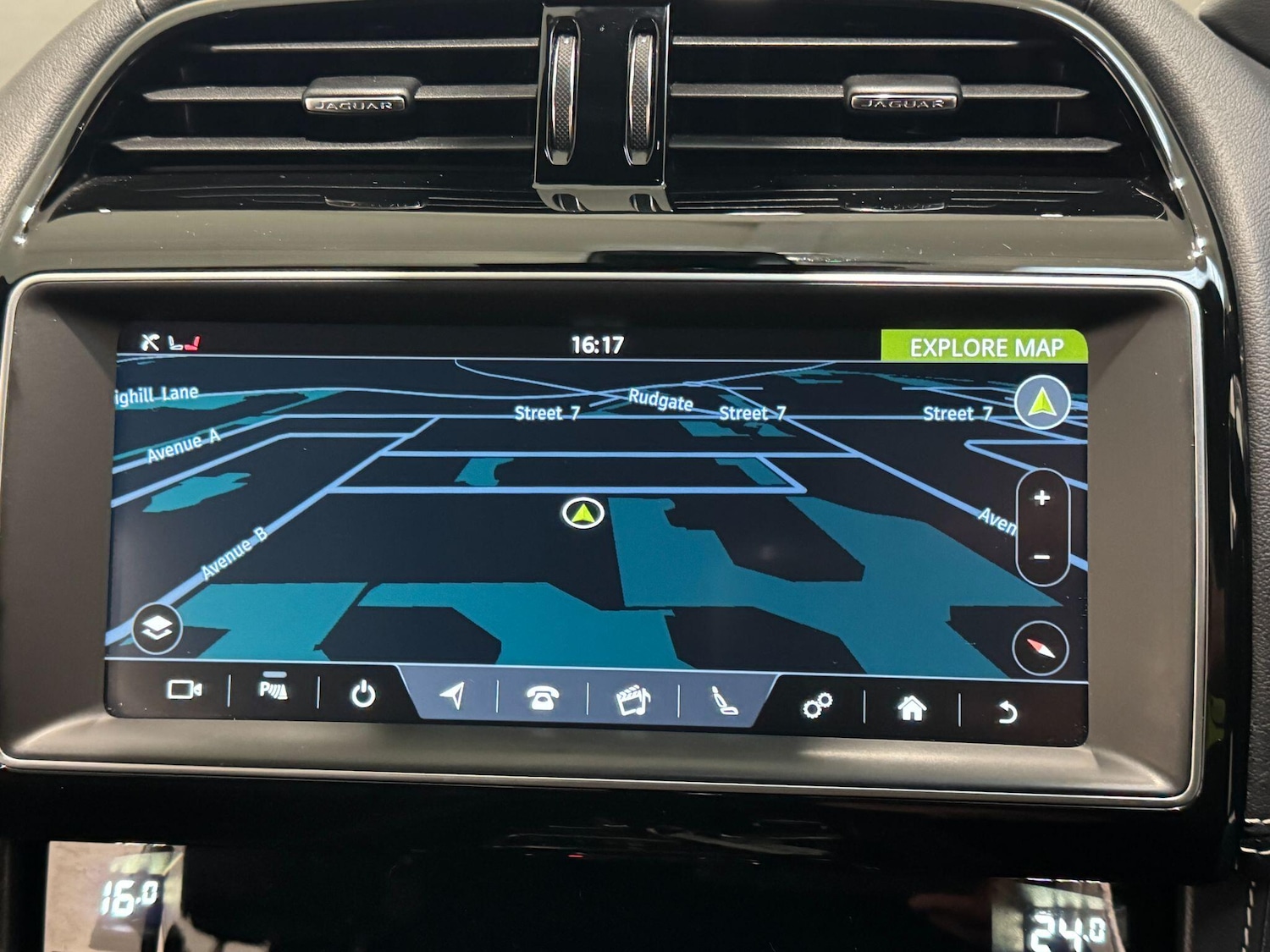 Used Jaguar F-Pace 2019 for sale - 76306536: Photo 31