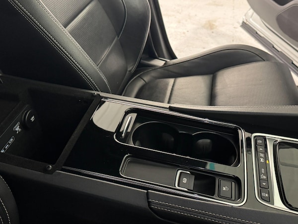 Used Jaguar F-Pace 2019 for sale - 76306536: Photo 35