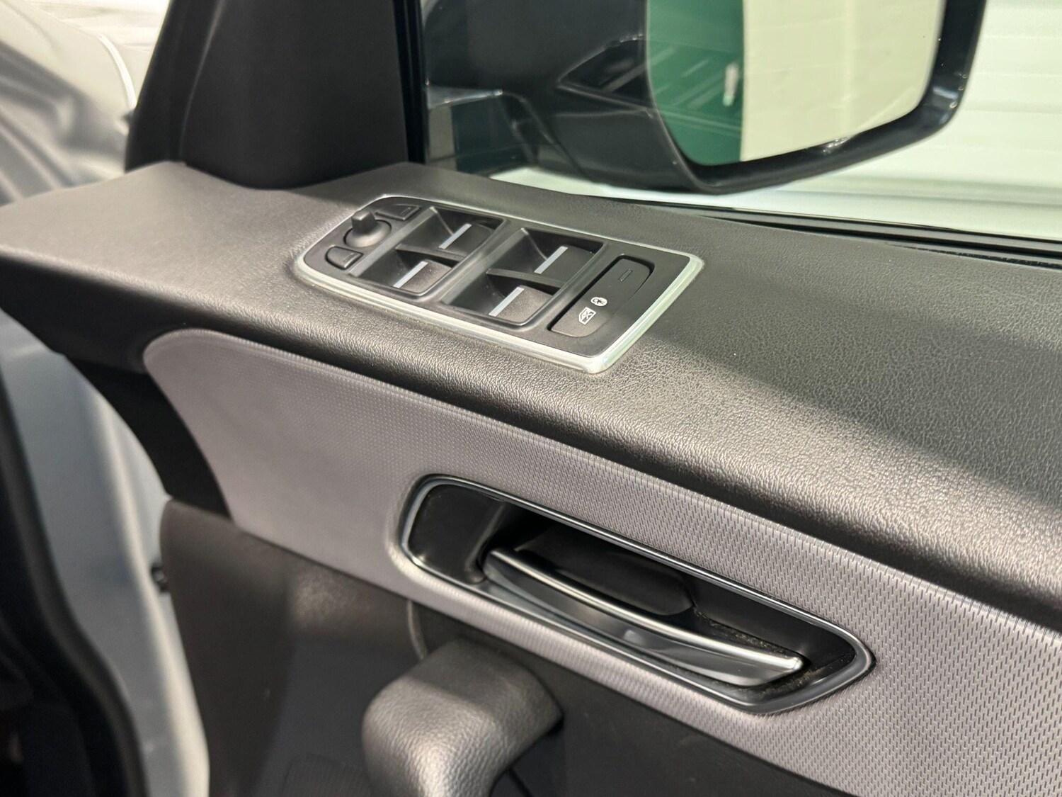 Used Jaguar F-Pace 2019 for sale - 76306536: Photo 38