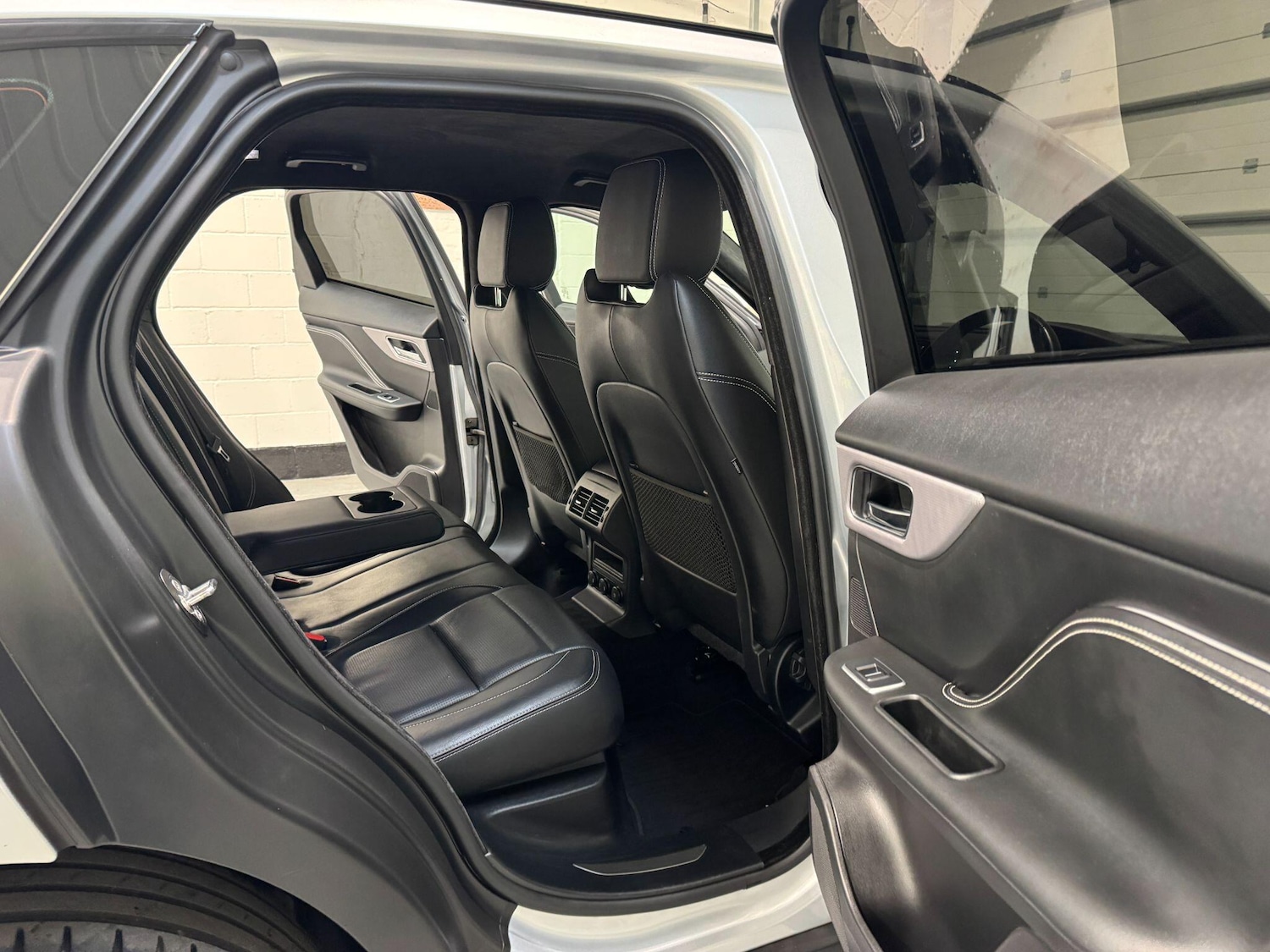 Used Jaguar F-Pace 2019 for sale - 76306536: Photo 40