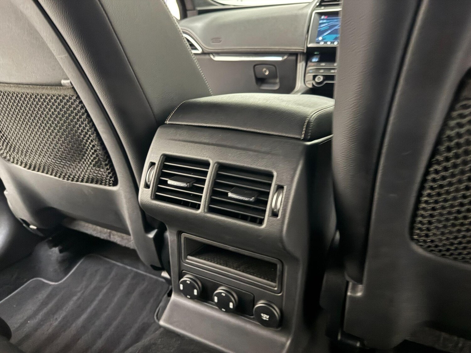 Used Jaguar F-Pace 2019 for sale - 76306536: Photo 41