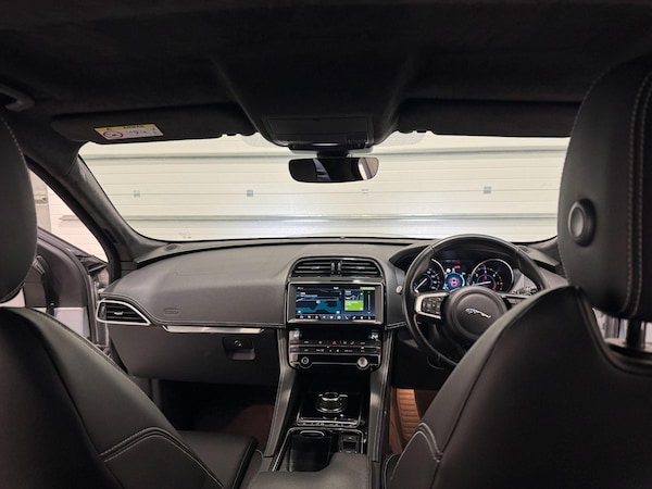 Used Jaguar F-Pace 2019 for sale - 76306536: Photo 43