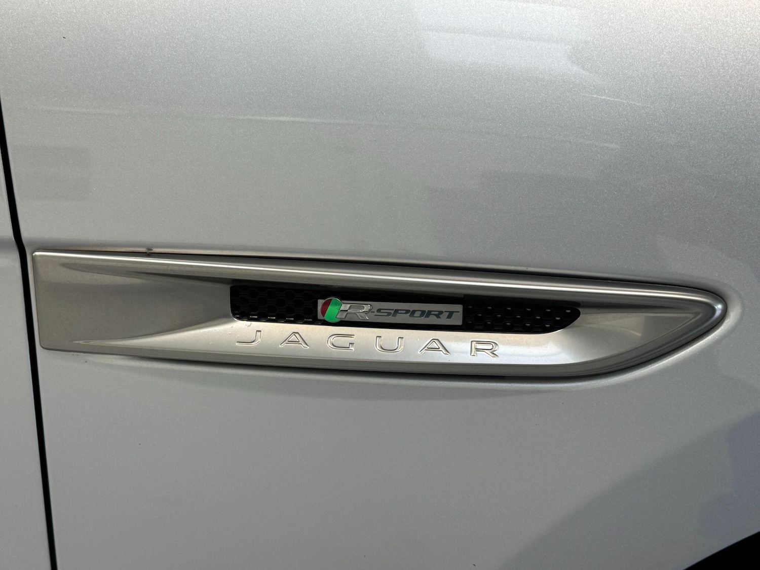 Used Jaguar F-Pace 2019 for sale - 76306536: Photo 72