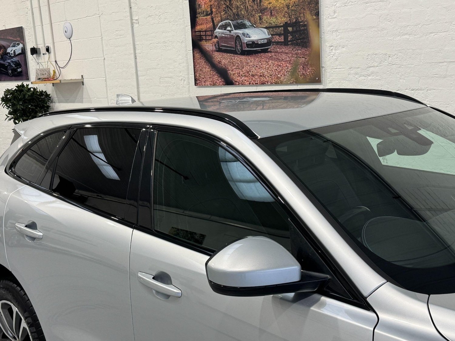 Used Jaguar F-Pace 2019 for sale - 76306536: Photo 79