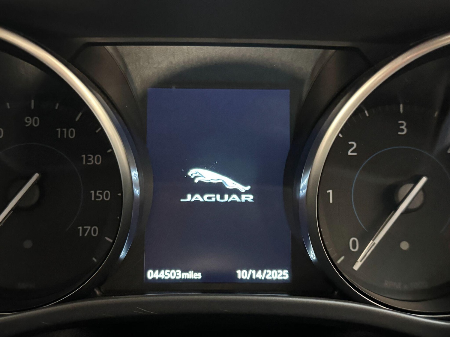 Used Jaguar F-Pace 2019 for sale - 76306536: Photo 93