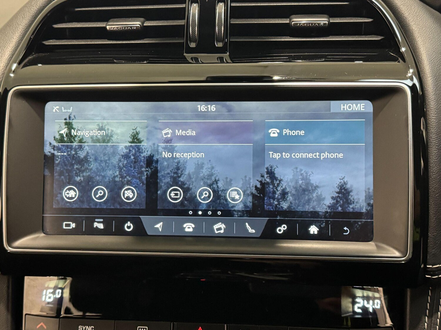 Used Jaguar F-Pace 2019 for sale - 76306536: Photo 94