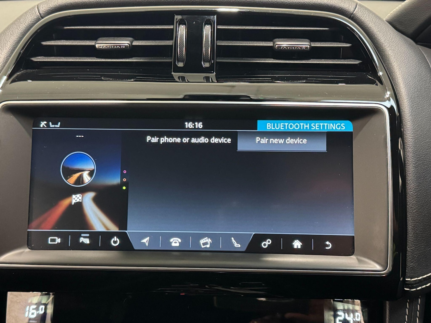 Used Jaguar F-Pace 2019 for sale - 76306536: Photo 96