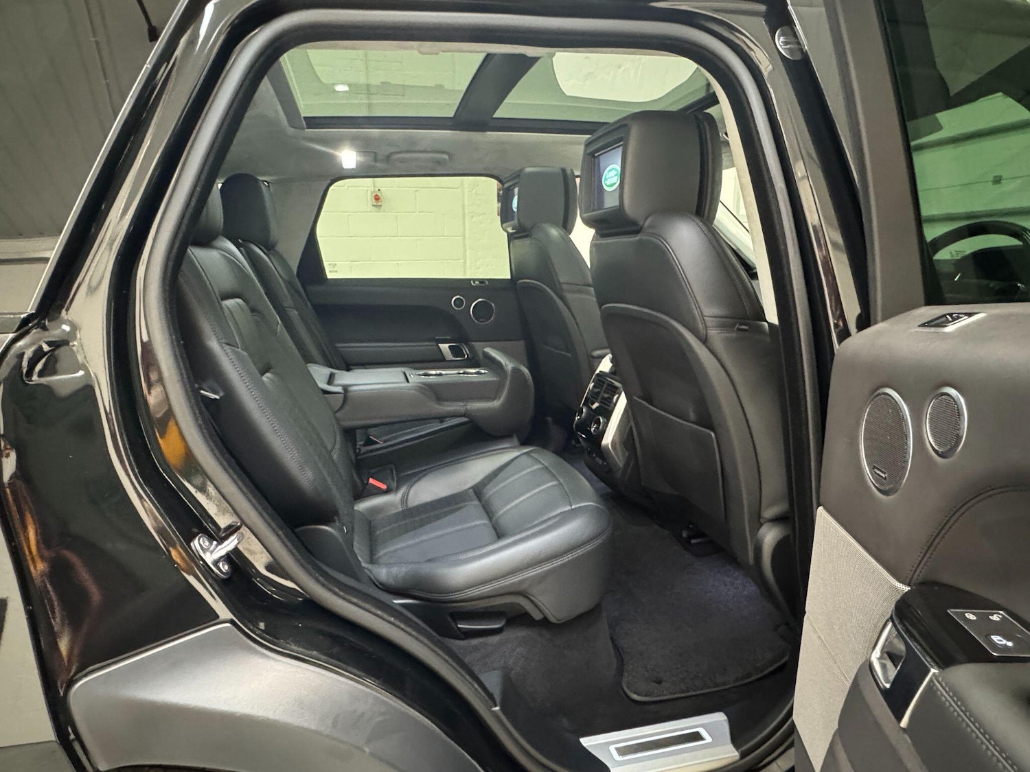 Used Land Rover Range Rover Sport 2018 for sale - 76700990: Photo 22