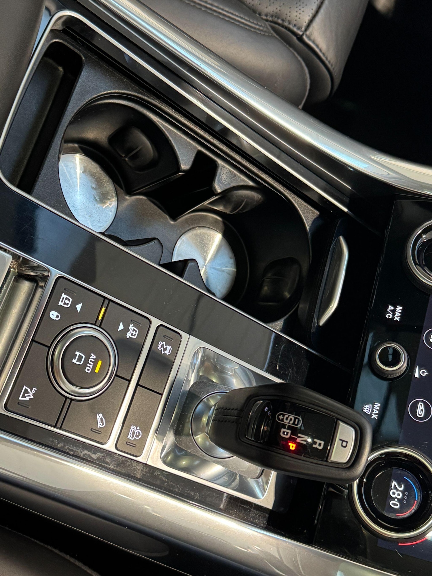 Used Land Rover Range Rover Sport 2018 for sale - 76700990: Photo 34