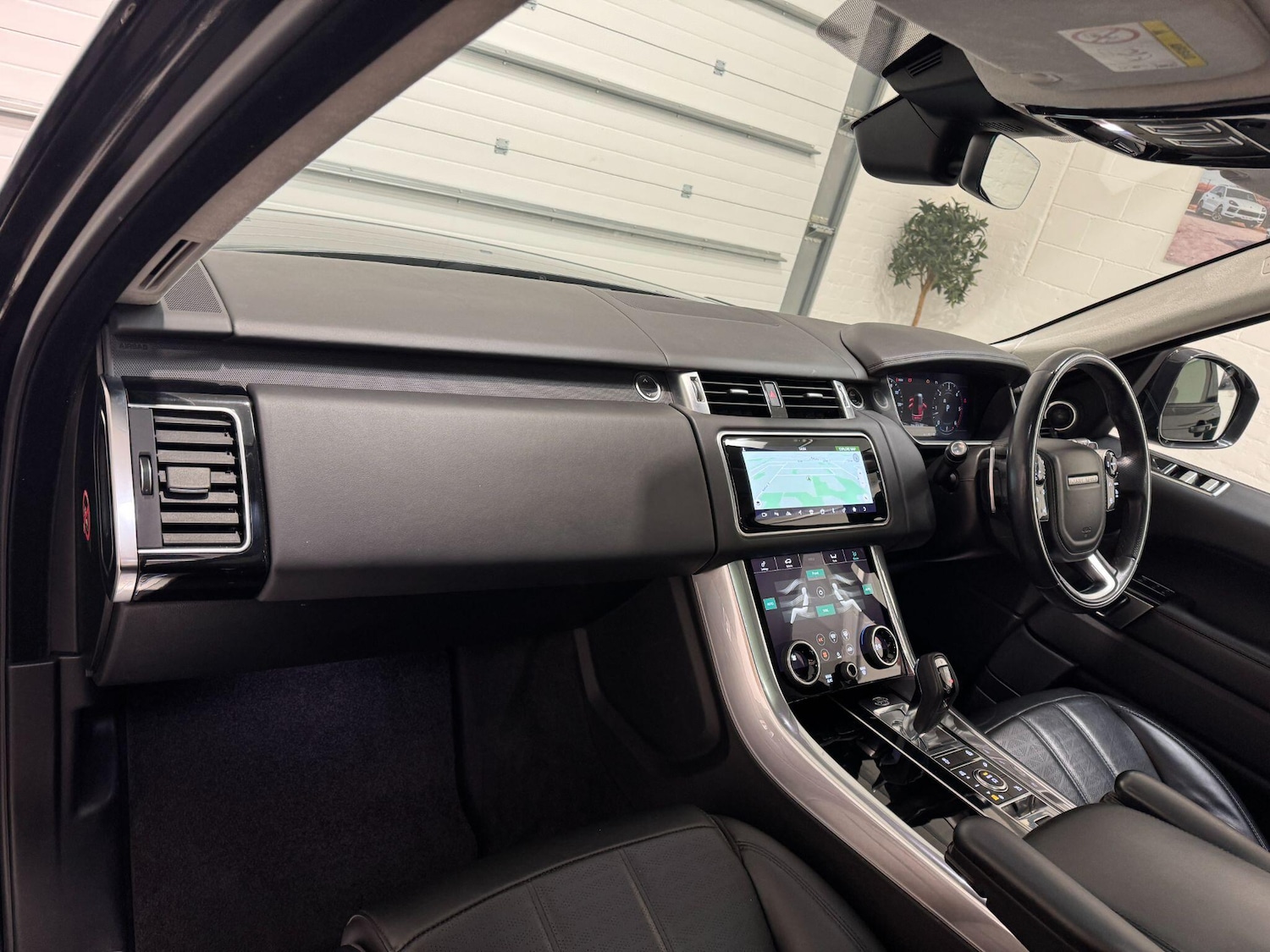 Used Land Rover Range Rover Sport 2018 for sale - 76700990: Photo 52