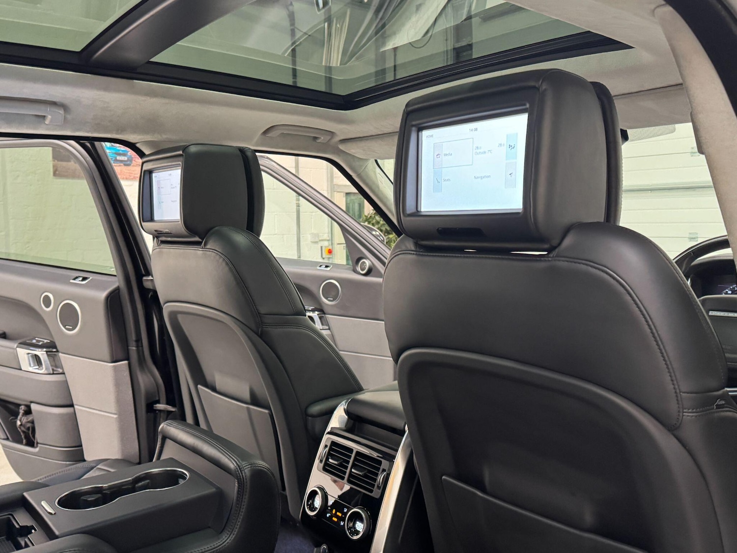 Used Land Rover Range Rover Sport 2018 for sale - 76700990: Photo 68